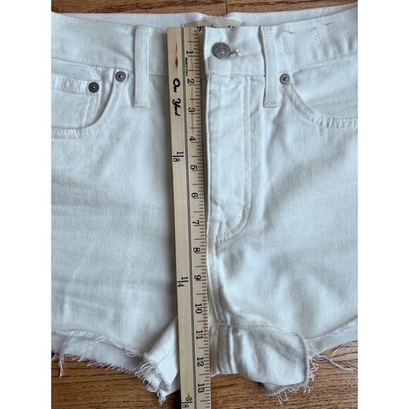 Madewell Relaxed Denim Shorts White Button Fly Jean Shorts Style# MC904 Sz 23 - Picture 10 of 16